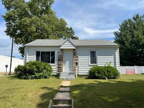 528 Linden Ave, Waterloo, IA 50703
