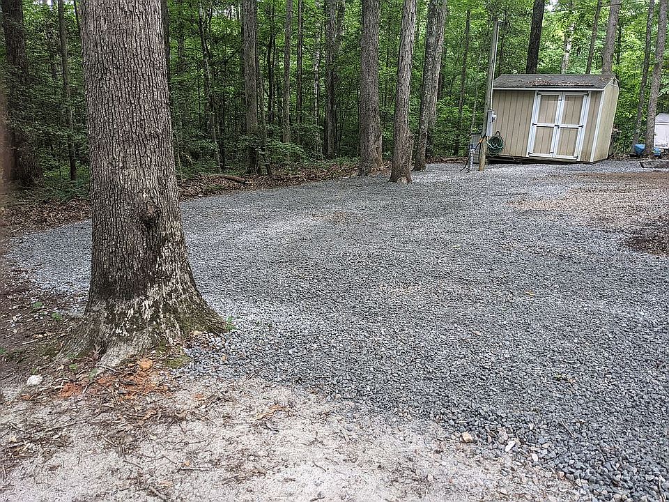 1st image of 131 Cree Dr