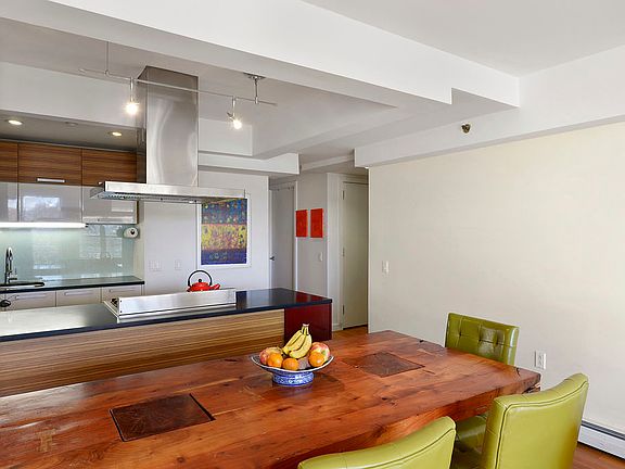 2nd image of 317 16th St APT 4C