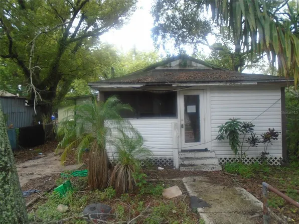 3207 E Caracas St, Tampa, FL 33610