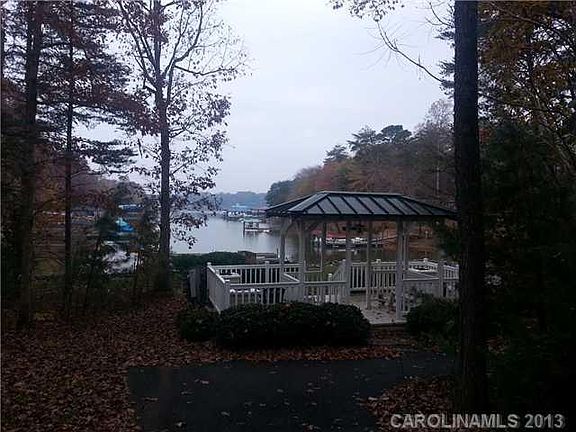 5th image of 10 Barrister Bay Ln