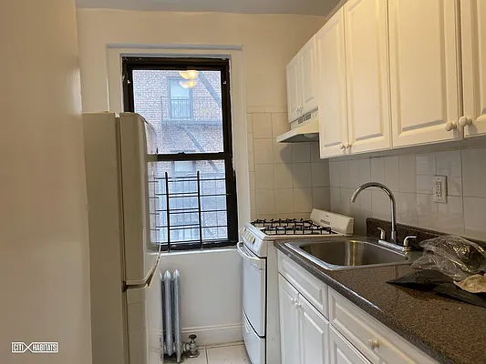 Rented by Citi Habitats | media 9