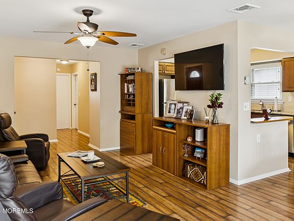 5th image of 22 Phillips Road