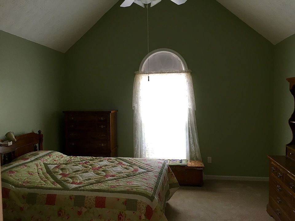 2nd image of 111 Wexford Dr