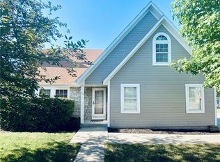 700 NW 51st Ter, Kansas City, MO 64118