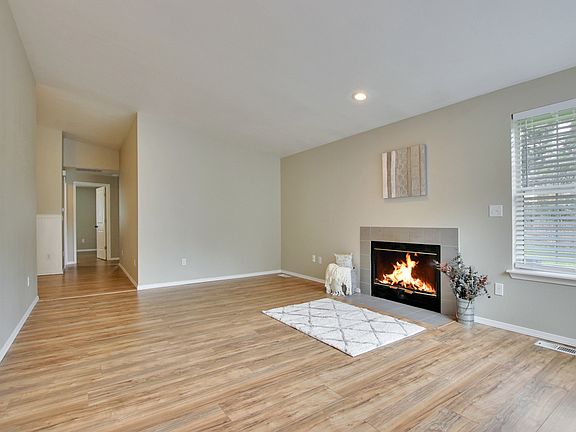 5th image of 23514 53rd Avenue Ct E