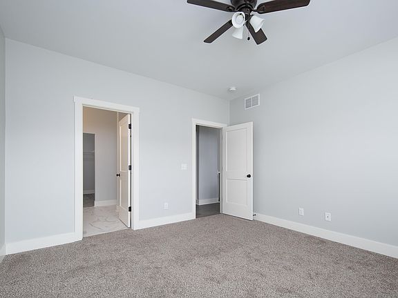 3rd image of 3099 Mary Leigh Dr
