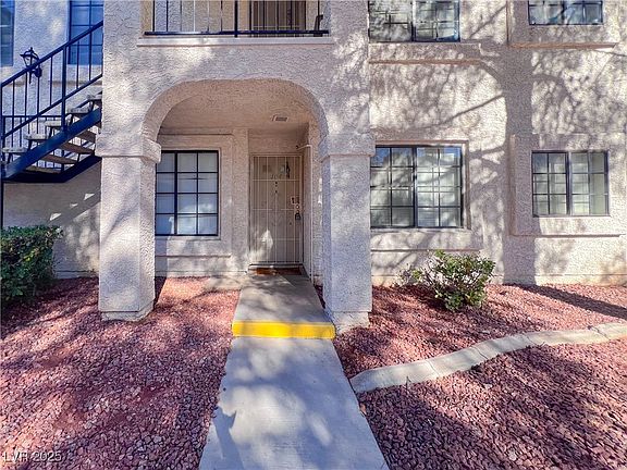3rd image of 4701 Nara Vista Way Unit 104