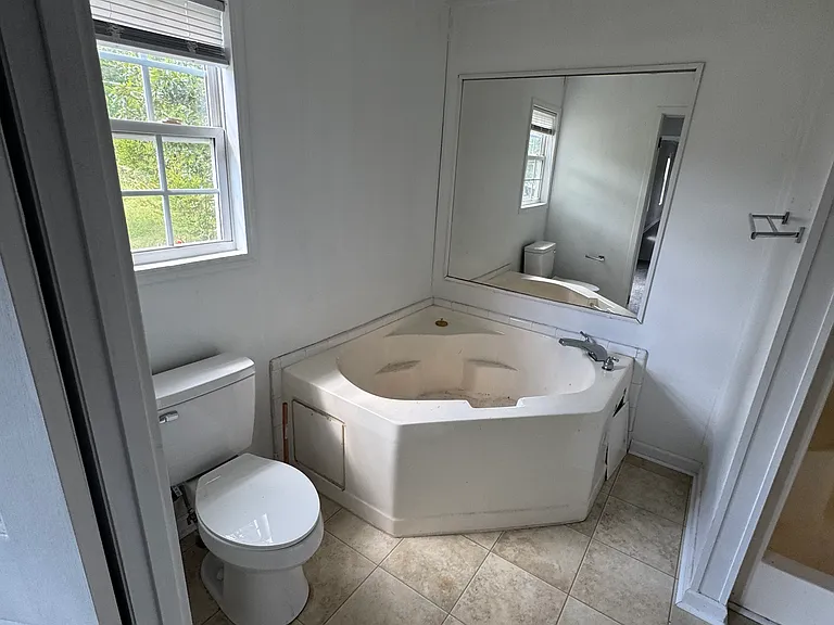 603 Blythe Rd — Photo 6