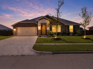 1338 Rolling Meadows Dr, Cedar Hill, TX 75104
