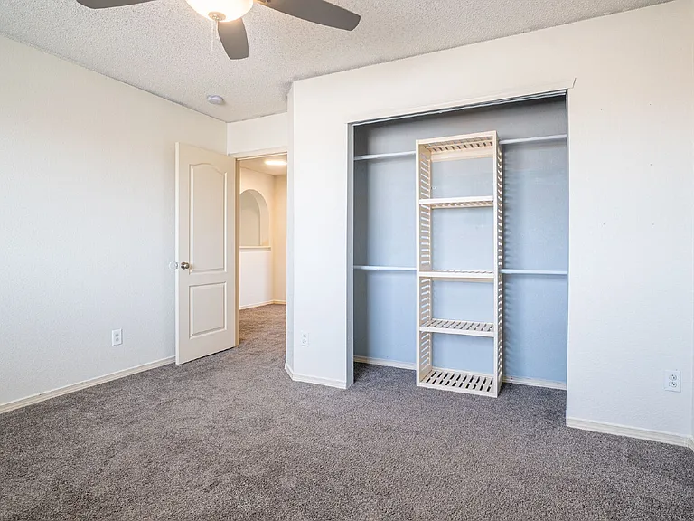 7041 Falling Leaf Cir — Photo 23