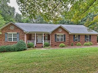 9911 Drawbridge Dr, Charlotte, NC 28215