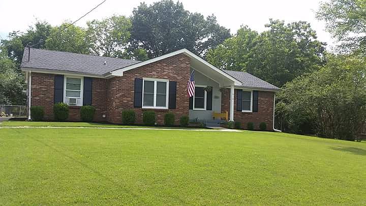 1st image of 618 Cayce Dr