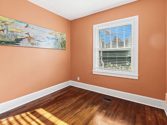 4th image of 459 Delcamp Dr