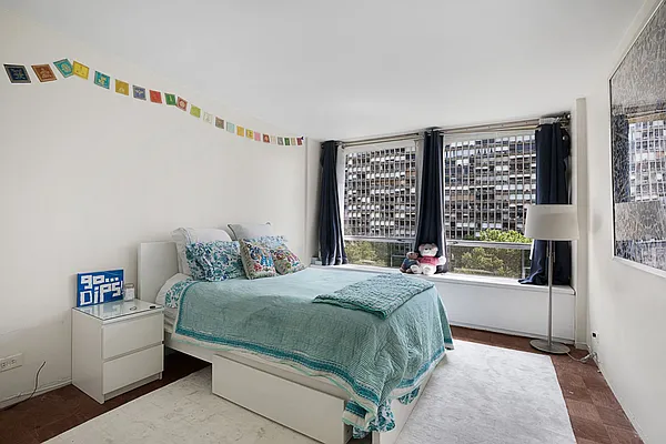 Rented by Compass | media 9