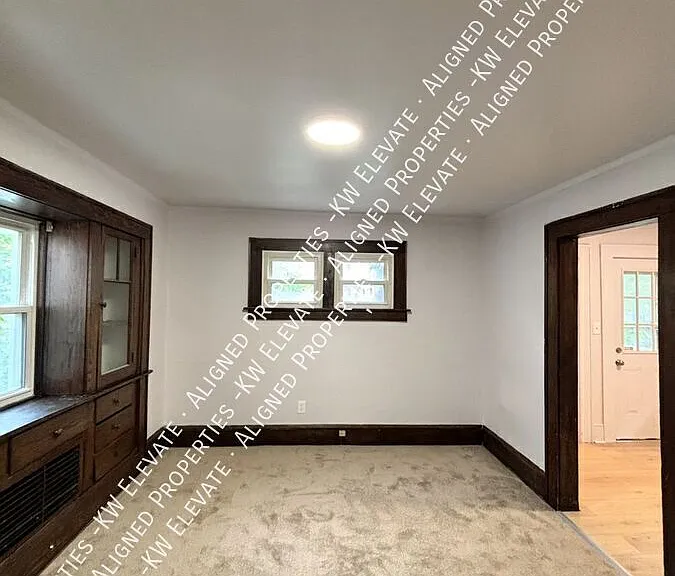 134 E Mildred Ave — Photo 6