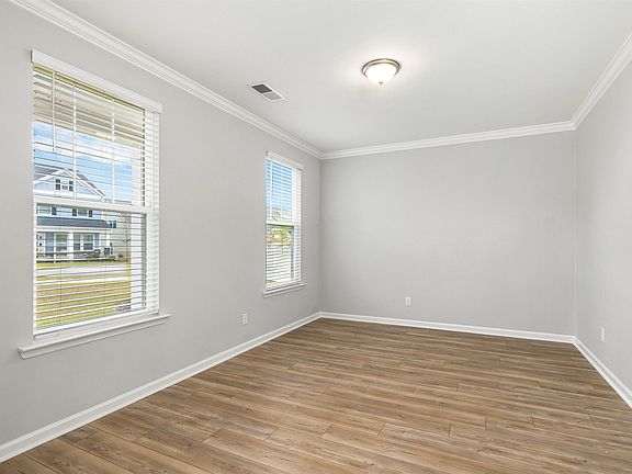 5th image of 2009 Springdale Ln