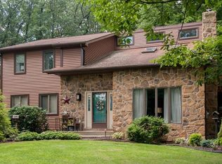 3720 Best Station Rd, Slatington, PA 18080