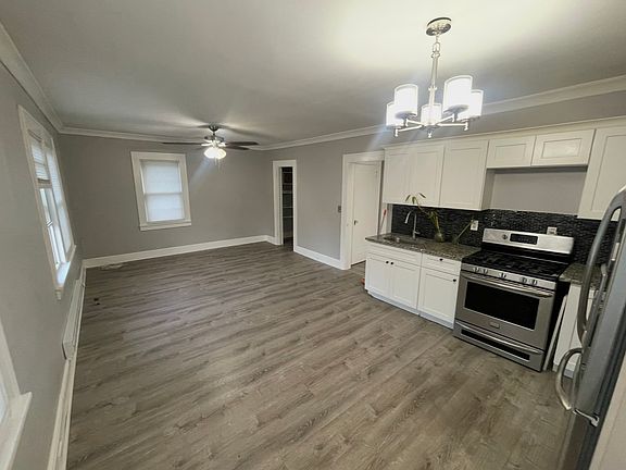 5th image of 234 Lakeview Ave #2