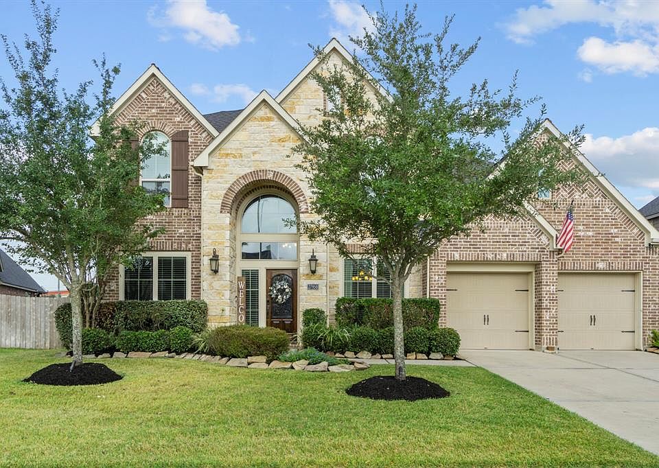 1st image of 27958 Bradford Ridge Dr
