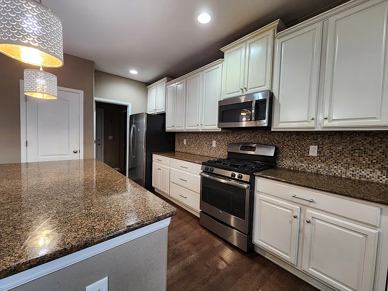 8314 Grasslands Way — Photo 15