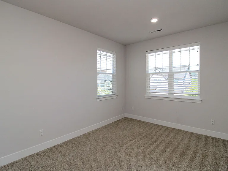 16576 SW Sunshine Coast St — Photo 27