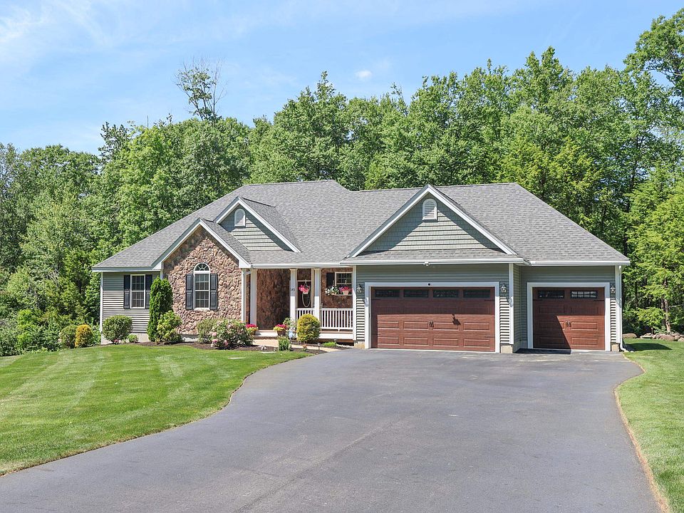 1st image of 145 CLEMENT Road