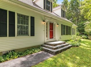 17 Church Rd, Huntington, MA 01050