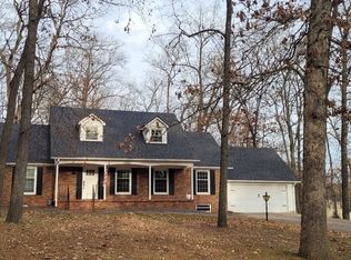 19 Wildwood Dr, Mount Vernon, IL 62864