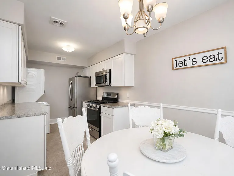 10 Pratt Ct — Photo 13