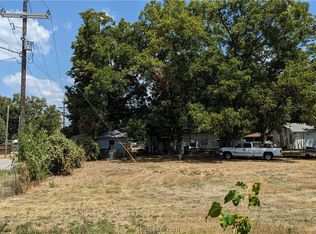 800 Malcolm St, Navasota, TX 77868