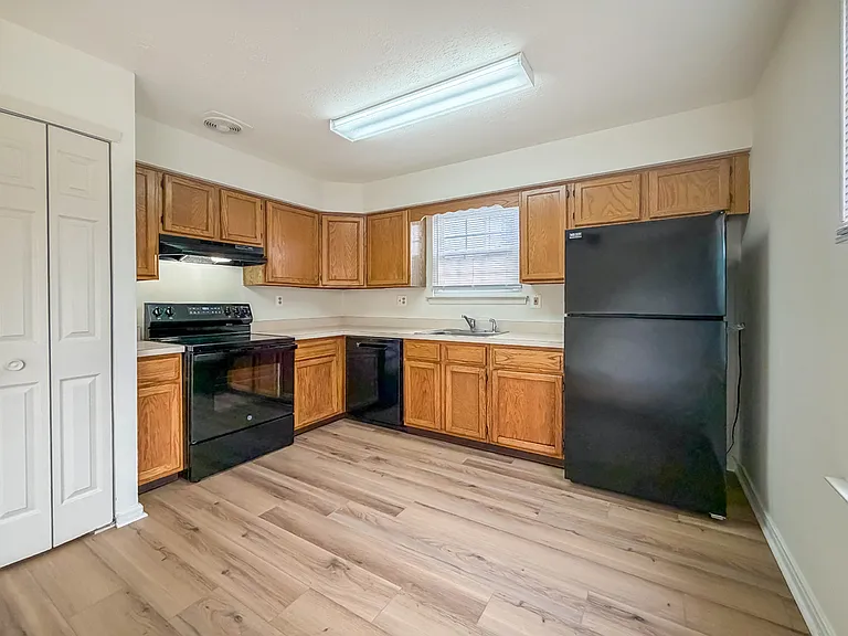 21 Stockton Ct — Photo 9