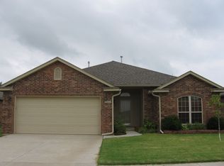 16213 Stoneview Dr, Oklahoma City, OK 73170