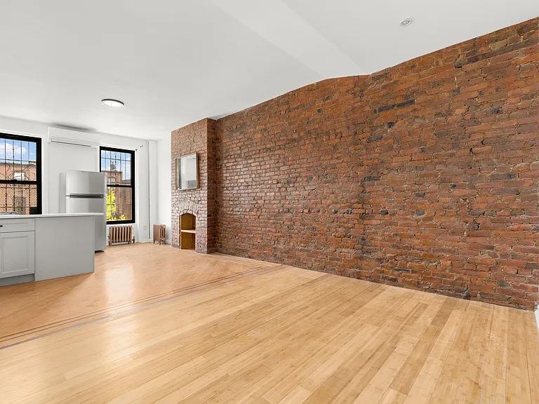 380 Monroe St #2 — Photo 2