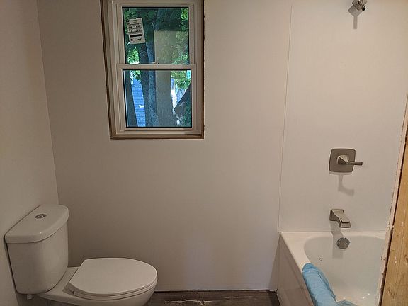 Upstairs bathroom