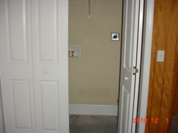 5th image of 301 Stonemill Dr