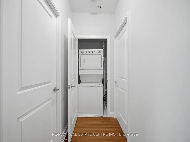 90 Absolute Ave #205 — Photo 25