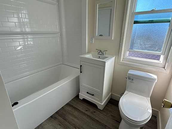3rd image of 181 E Taylor St APT 2