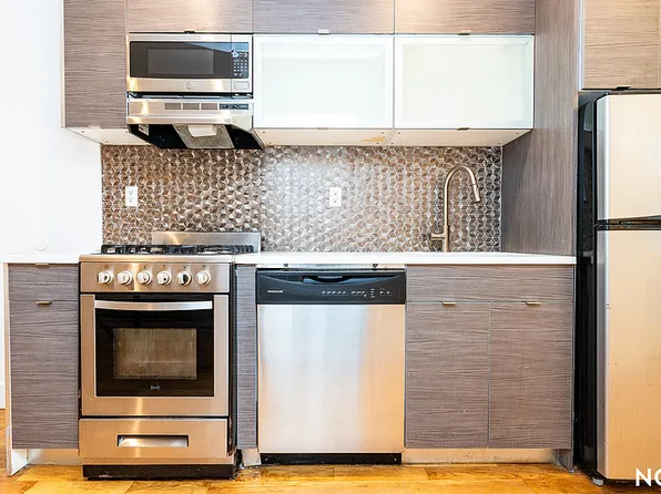 336 Chauncey Street image 1 of 22