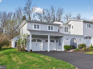 61 Hartzell Dr, Shepherdstown, WV 25443