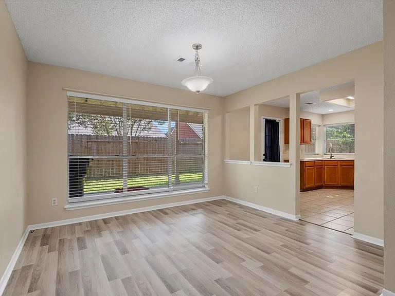 18182 Forest Cedars Dr — Photo 7
