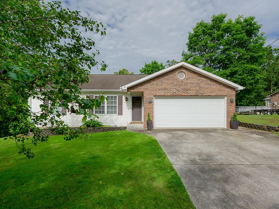 1st image of 198 Chestnut View Dr