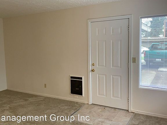 3rd image of 2707 E 28th St