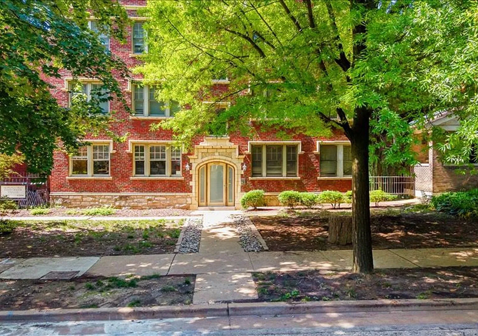 4228 McPherson Avenue #L114 | Saint Louis 63108 — Photo 1