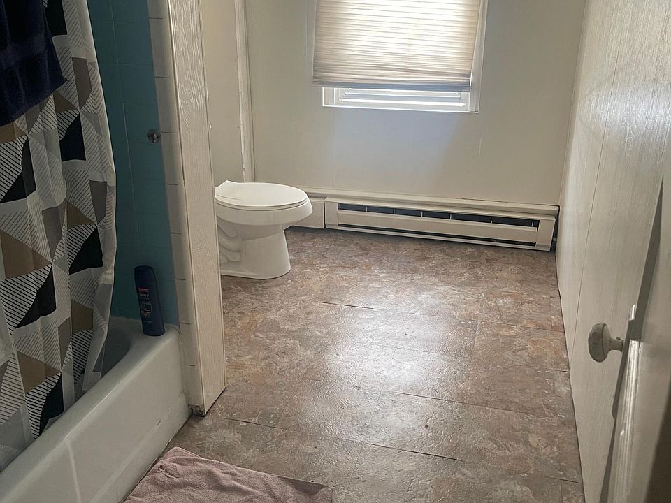 2nd image of 54 N Lehigh Ave #1