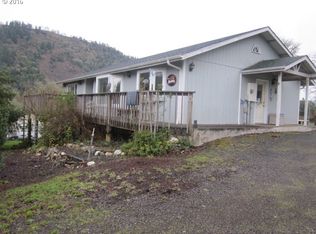 747 SE Edgewood St, Winston, OR 97496