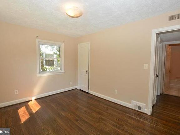 4th image of 511 Beall Ave