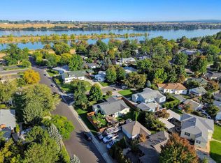 1947 Hetrick St, Richland, WA 99354