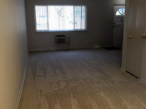 2nd image of 30506 Euclid Ave