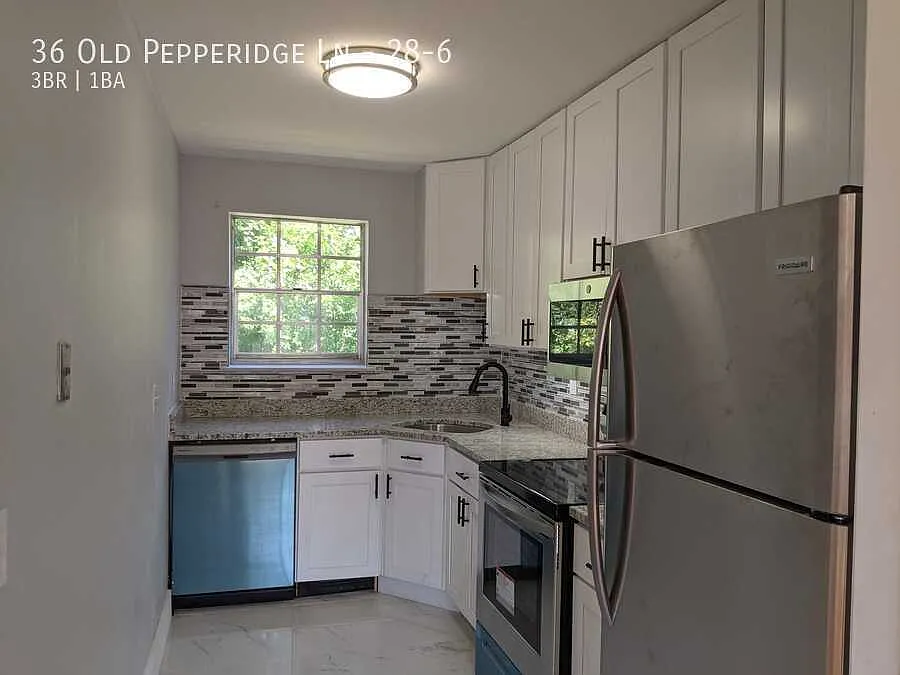 36 Old Pepperidge Ln #28-6